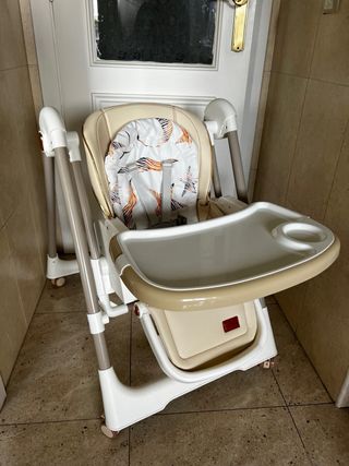 Trona bebé con bandeja