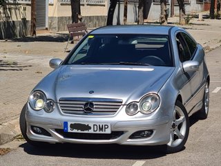 Mercedes-Benz Clase C180 SportCupe INMACULADO