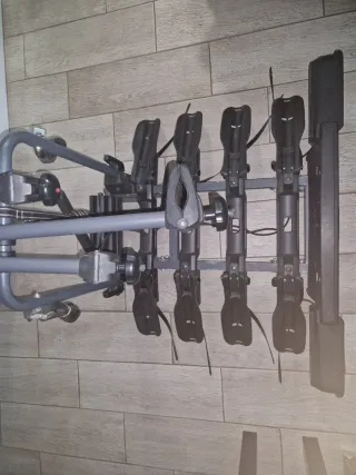 Alquiler portabicicletas plegable bola remolque