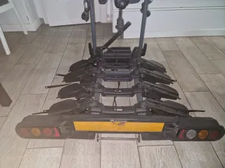 Alquiler portabicicletas plegable bola remolque