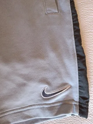 Bermuda Nike azul y gris