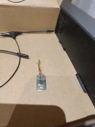 3 Ricevitori FrSky R9M per Droni + 6 Antenne