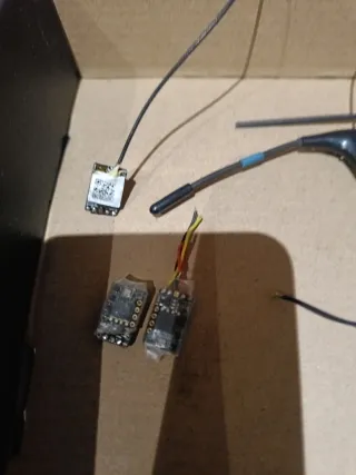 3 Ricevitori FrSky R9M per Droni + 6 Antenne