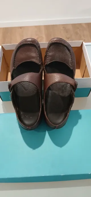 Zapatos de piel Clarks mujer