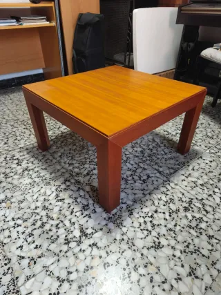 Mesa auxiliar madera marrón