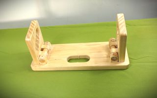 Poggiapiedi pieghevole in legno