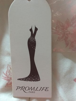 Vestido rojo con pedreria para ceremonia