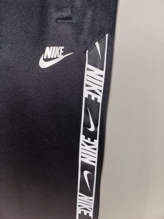 Pantalón deportivo Nike Talla M