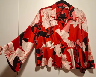 Blusa Zara Estampada Roja Flores