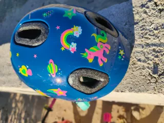 Bicicleta infantil  (con ruedines/casco regalo)