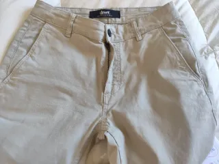 Pantalón estilo Chino  Zara Hombre T-M Beige