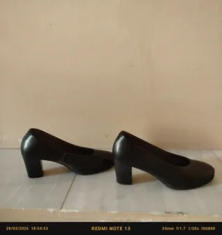 Zapatos de salón Pitillos negros