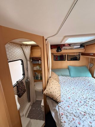 Autocaravana rutera dethleffs 6m perfilada