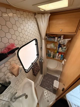 Autocaravana rutera dethleffs 6m perfilada
