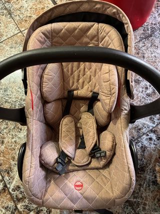 Silla de coche para bebé acolchada