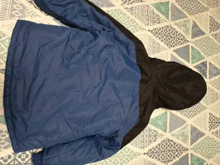 Chaqueta de Nieve Azul y Negra