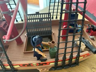 Barco Pirata Playmobil con Figuras