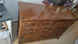 Máquina de coser Refrey Transforma, con mueble en