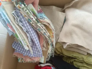 3 kilos de restos de costura para manualidades.