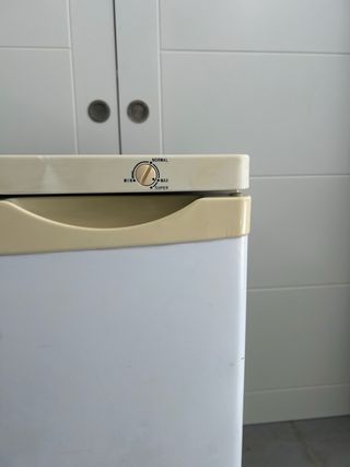 Congelador bajo encimera Whirlpool