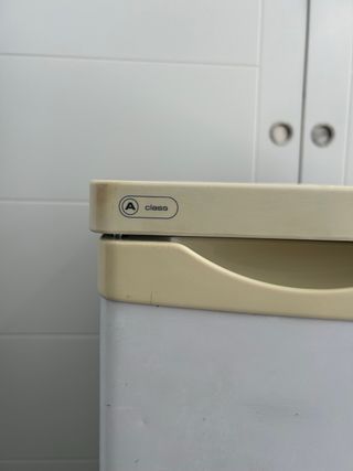 Congelador bajo encimera Whirlpool