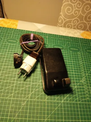 Maquina de coser "Singer modelo 99k"