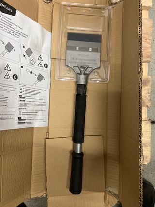 Amazon Basics Rasqueta para Suelo 18