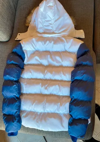 Giubbotto donna bianco e blu con cappuccio