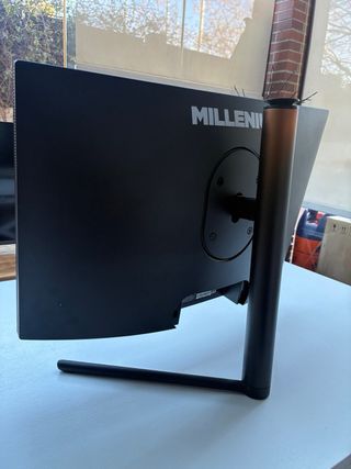 Pantalla Millenium 165 hz