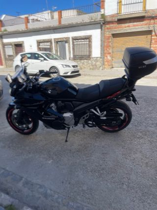 Suzuki GSF 1250S Bandit Negra
