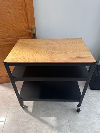 Mesa auxiliar Ikea madera y metal
