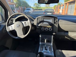 Nissan Navara 2012