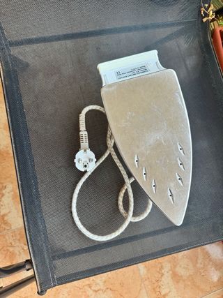 Plancha eléctrica en buen estado