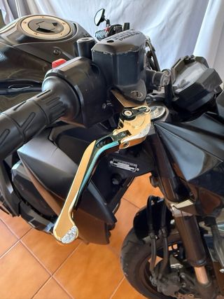 Kawasaki Z800 E Negra A2 2016