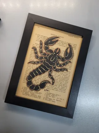 Quadro Tattoo Scorpione su Pagina Vintage