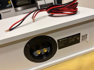 Altavoz central Auna color blanco roto