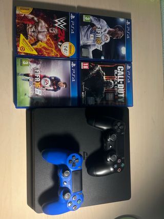 PS4 + 4 Juegos + 2 Mandos