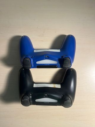 PS4 + 4 Juegos + 2 Mandos