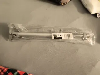 Amortiguador de gas para puerta 8 Kg.
