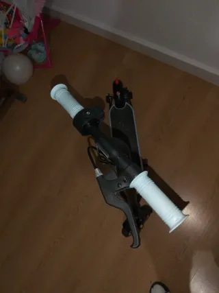 Patinete eléctrico infantil