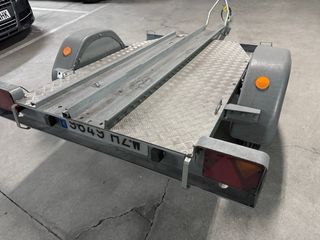 Remolque moto en perfecto estado ligero y practico