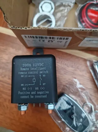 Interruptor Inteligente Batería Coche 200A 12VDC