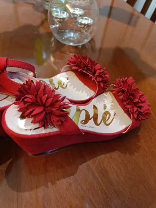 Sandalias Cuple Rojas Flores