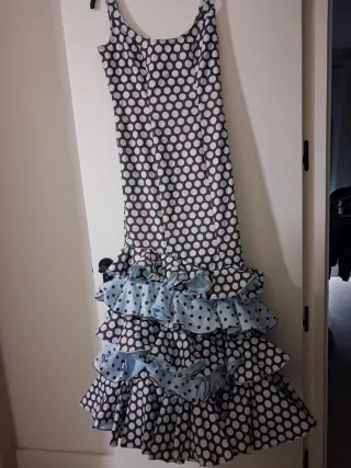 Traje de flamenca lunares
