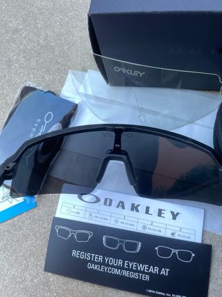 Occhiali da sole Oakley Sutro Lite Sweep