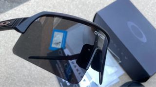 Occhiali da sole Oakley Sutro Lite Sweep
