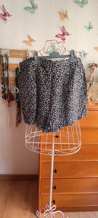 Bermudas mujer florecitas talla 44