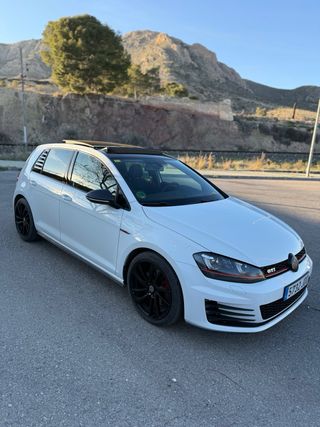 Volkswagen Golf 2015
