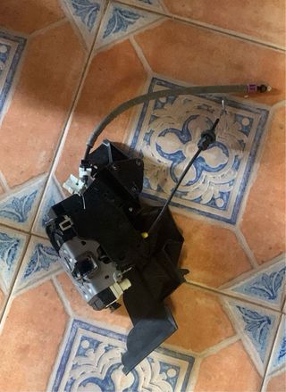 Kit elevalunas y cerradura puerta