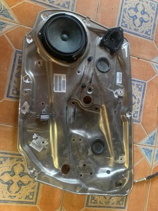 Kit elevalunas y cerradura puerta